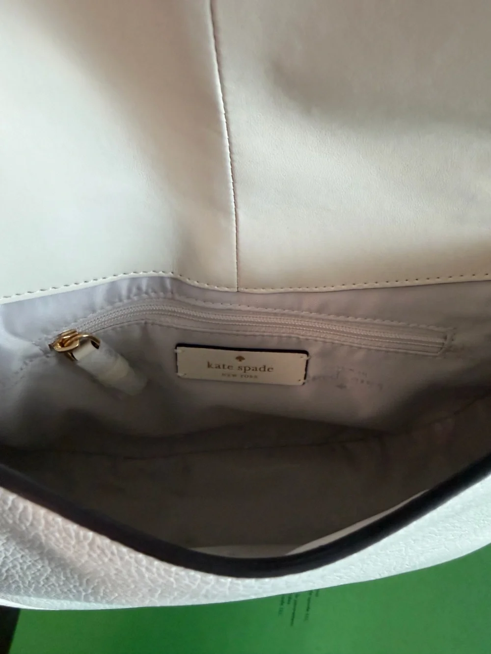 NWT kate spade Ivory Pebbled Leather Crossbody and Card Wallet Set
